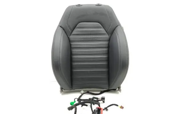 Alfa Romeo Giulia Front passenger seat 