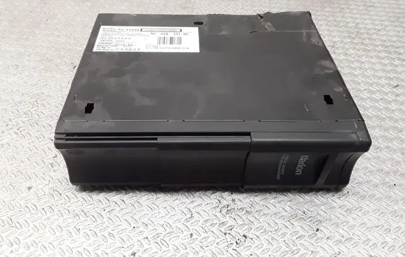Peugeot 407 CD/DVD changer 9663425180