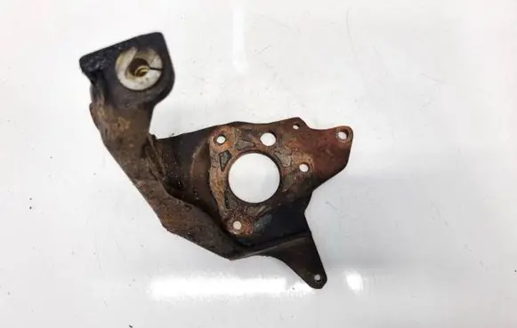 Volkswagen Golf III Engine mounting bracket 028130147B