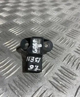 Volkswagen Golf IV Air pressure sensor 06b906051