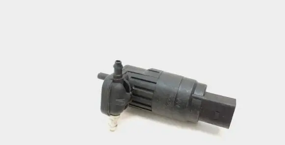 Skoda Octavia Mk2 (1Z) Windscreen/windshield washer pump 1K6955651