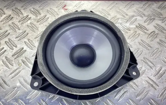 Lexus RC Rear door speaker 8616033820