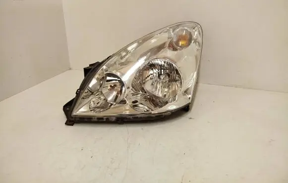 Toyota Corolla Verso E121 Headlight/headlamp