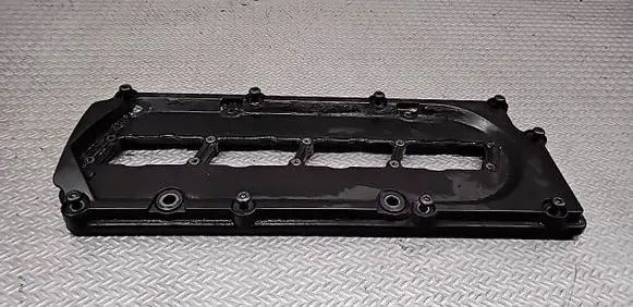 Audi A8 S8 D3 4E Rocker cam cover 057103469H