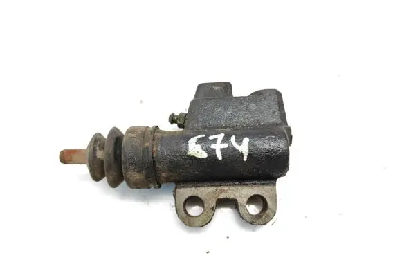 Nissan Almera Tino Clutch slave cylinder 