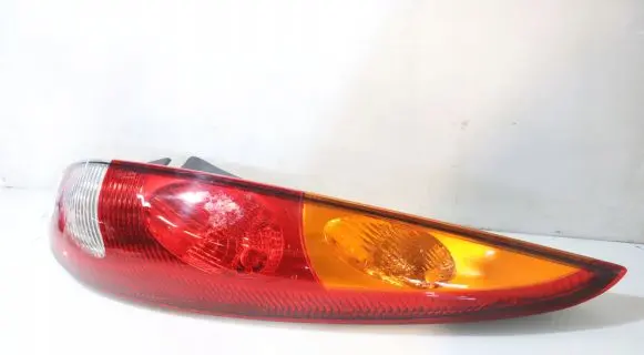 Nissan Almera Tino Rear/tail lights