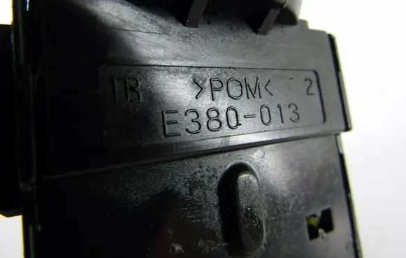 Mitsubishi L200 Light switch e380013