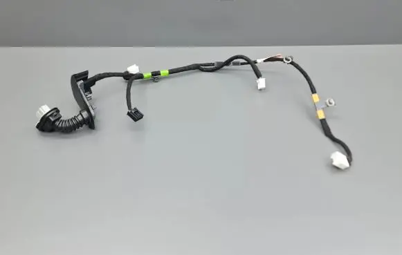 Mazda 3 III Rear door wiring loom K5458 BALE67210A