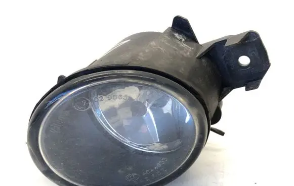 Renault Clio III Front fog light 8200002469