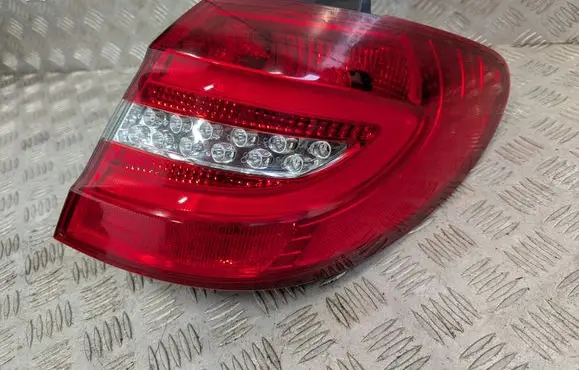 Rear/tail lights