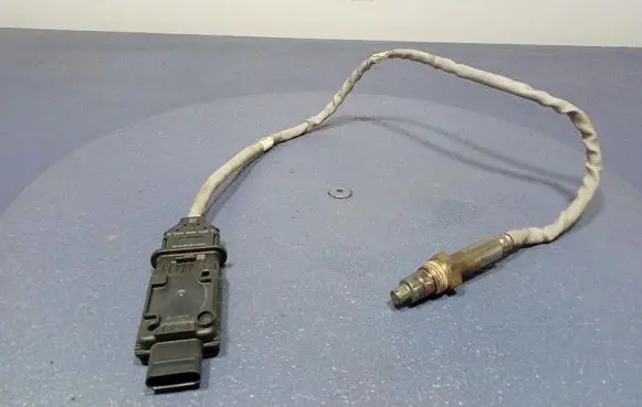 Skoda Octavia 985 Lambda probe sensor 05L907807B