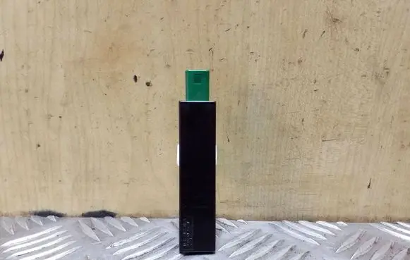 Interior comfort aerial antenna