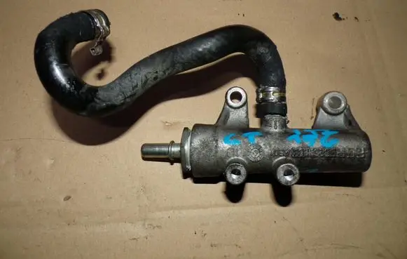Alfa Romeo 156 Fuel distributor 55203803