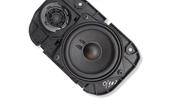 BMW 5 G30 G31 G38 Parcel shelf speaker 6809382 192529 900100K363