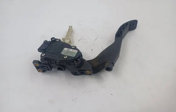 Seat Toledo II (1M) Accelerator throttle pedal 1J1721503H 6PV00777001