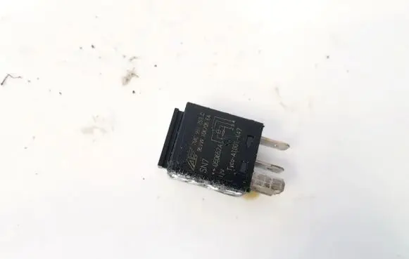 Volkswagen Touareg I Other relay 7m0951253c 050652A