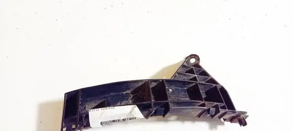 Rear bumper mounting bracket