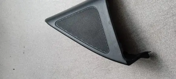 Audi Q3 8U Front door speaker cover trim 8U0035424A