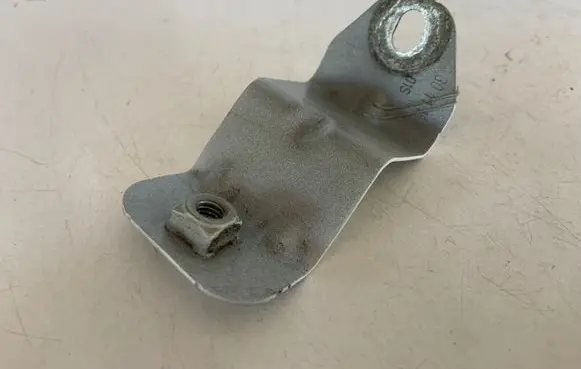 Audi A4 S4 B9 Fender mounting bracket 8W0821471