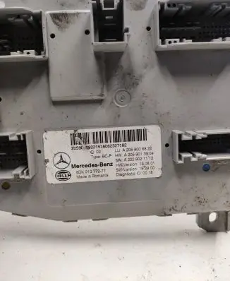 Mercedes-Benz C W205 Other control units/modules A2059006822 5DK01077277 A2059013904