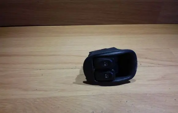 Renault Scenic I Electric window control switch 7700836269