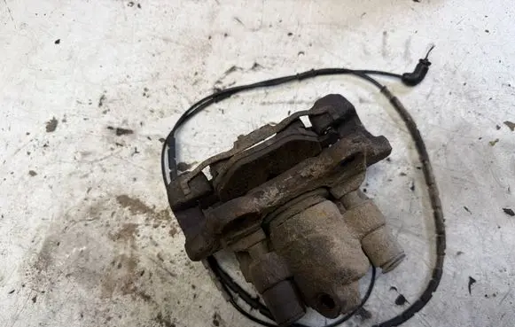 BMW 3 E46 Rear brake caliper