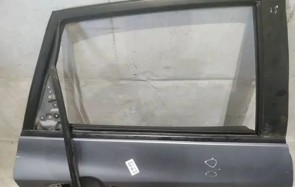 Mazda 3 I Rear door glass trim molding 
