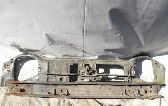 Renault Twingo I Radiator support slam panel