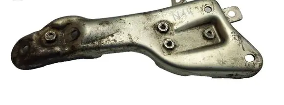 Mercedes-Benz E W212 Engine mounting bracket A6510901041