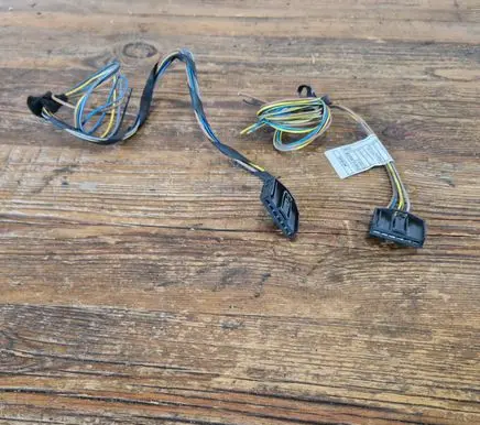 BMW 3 E46 Tail light bulb cover holder 17949111