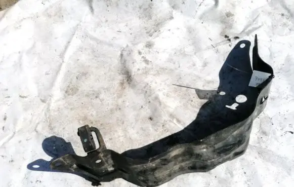 Mazda CX-7 Engine mounting bracket