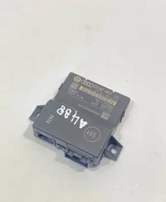 Audi A4 S4 B8 8K Gateway control module 8T0907468P 8T0907468K
