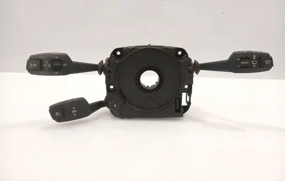 Wiper turn signal indicator stalk/switch