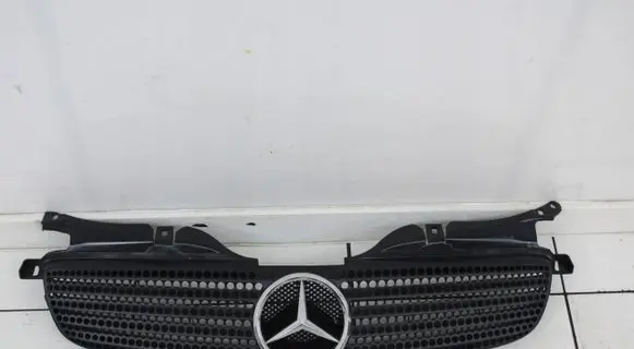 Mercedes-Benz SLK R170 Front bumper upper radiator grill 1708800085