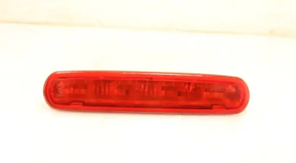 Third/center stoplight