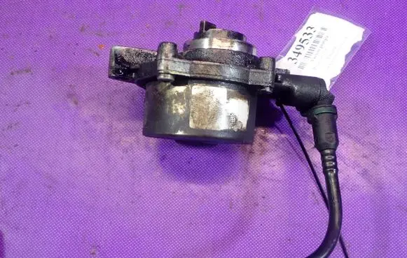Peugeot 206 CC Vacuum pump