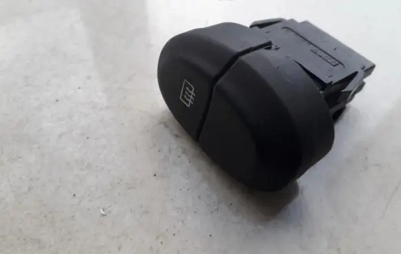 Renault Megane I Windscreen/window heater switch 841243B