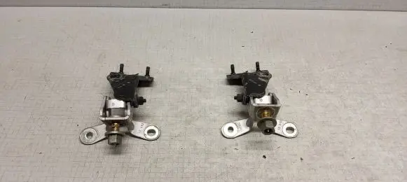 Jeep Grand Cherokee Tailgate/trunk/boot hinge 562AG 12013 878AF