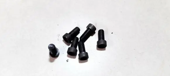 Audi A4 S4 B6 8E 8H Nuts/bolts 