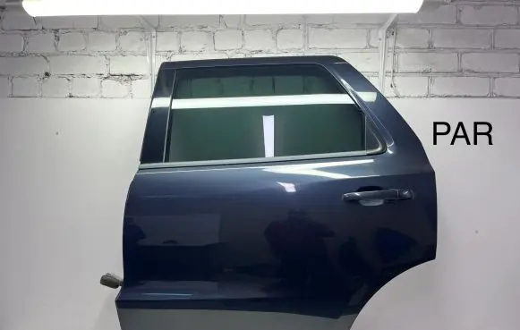 Dodge Durango III Rear door