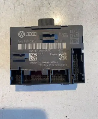 Audi A5 8T 8F Door control unit/module 8K0959793