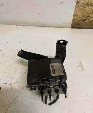 Toyota Corolla Verso AR10 ABS Pump