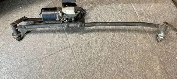 Iveco Daily 4th gen Front wiper linkage and motor 504084722