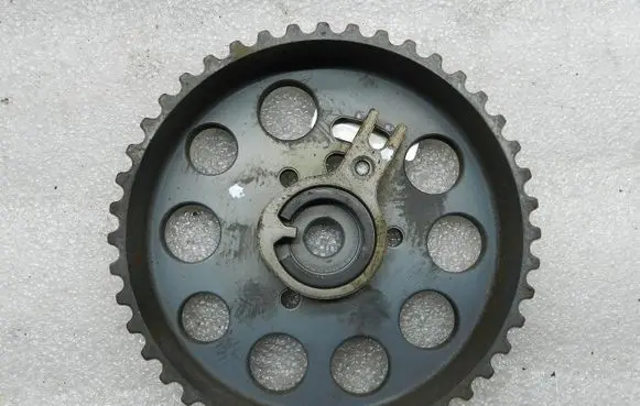 Volkswagen Golf VII Camshaft pulley/ VANOS 04L109105