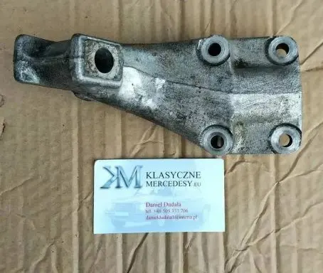 Mercedes-Benz SL R107 Engine mounting bracket 1162234704