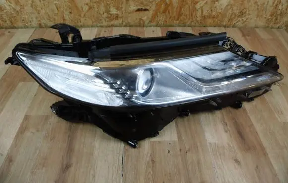 Toyota Camry VIII XV70 Headlight/headlamp 8990748010