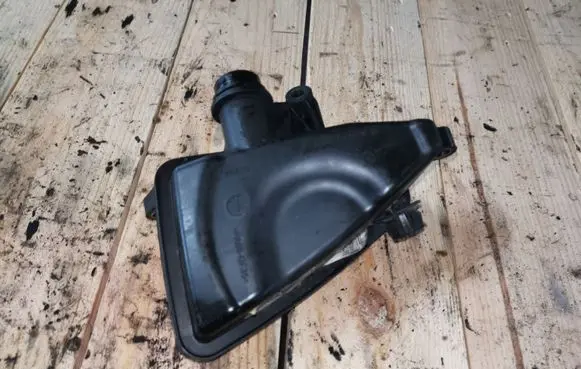 Mercedes-Benz E W212 Intake resonator A6421400087