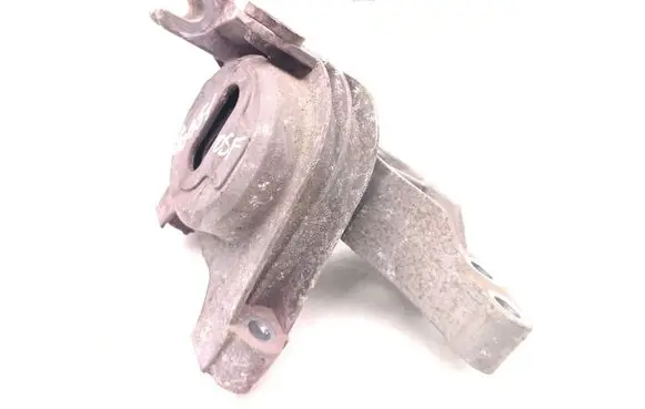 Alfa Romeo Giulietta Engine mount bracket 51894348