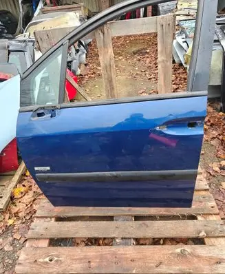 Peugeot 807 Front door