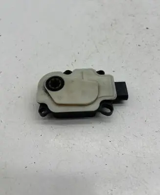 Volvo XC90 Air flap motor/actuator A24051103312 111093203 131288800040